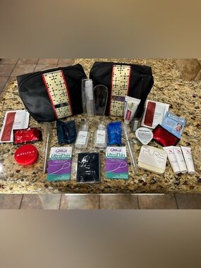 2 Vintage American Airlines First Class Travel Amenity Kit Blue White Red Delta